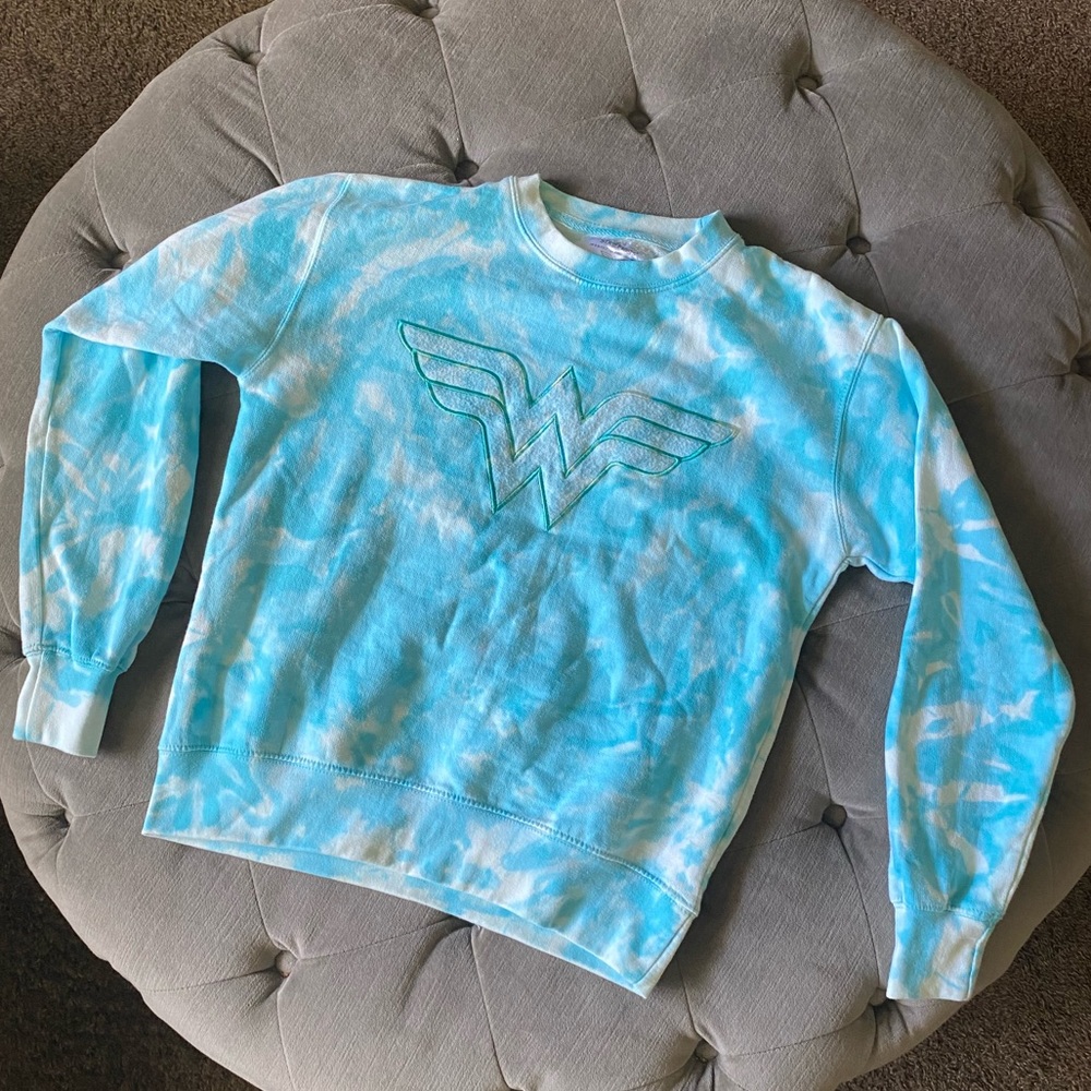 Six Flags Wonder Woman Pullover Sweatshirt